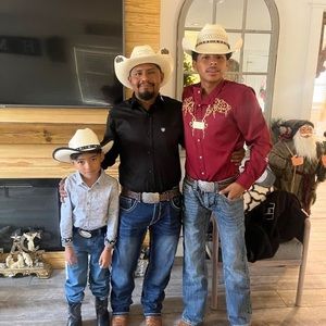 Meet your Posher, Lorenzo